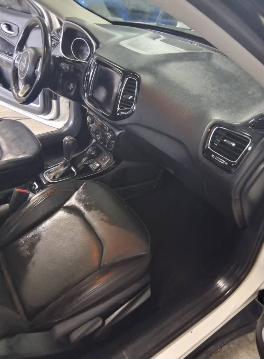 Jeep Compass — Dash & Console — Before